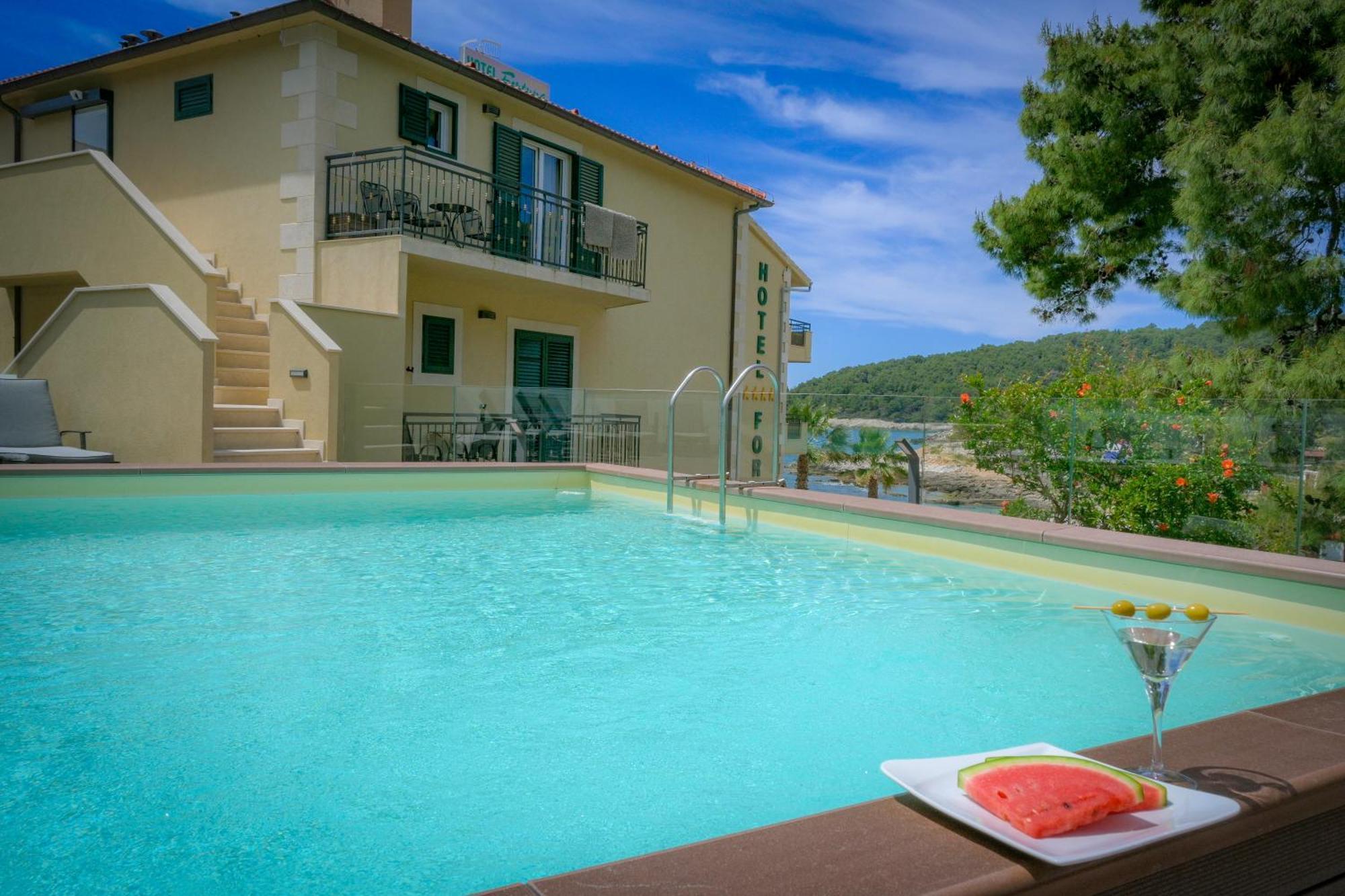 Fortuna Hotel 4*