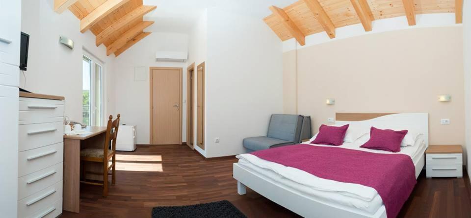 Fortuna Szálloda Milna (Hvar)